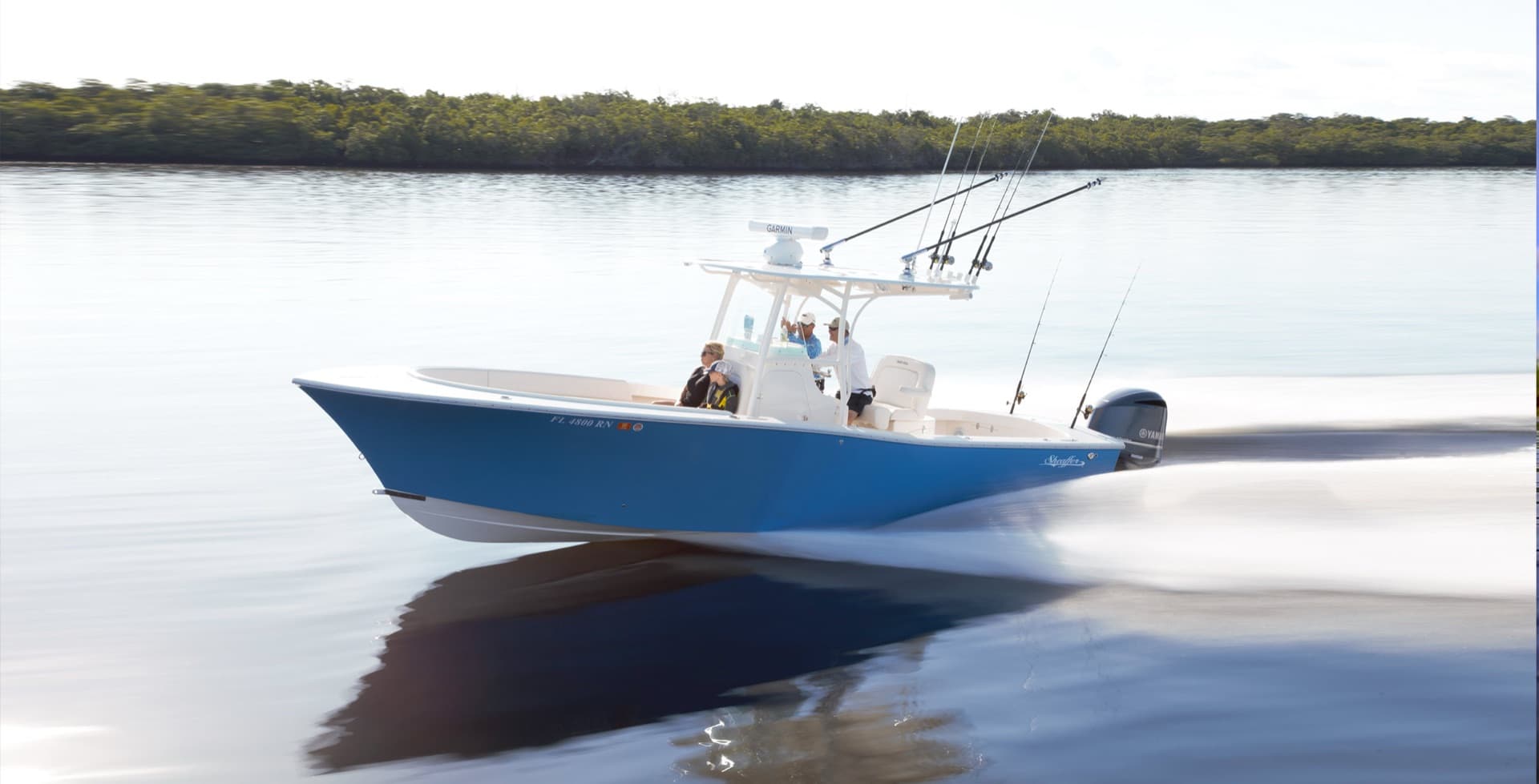 A Sheaffer center console running in Tampa Bay